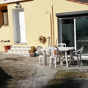 Rez De Six-fours Appartement